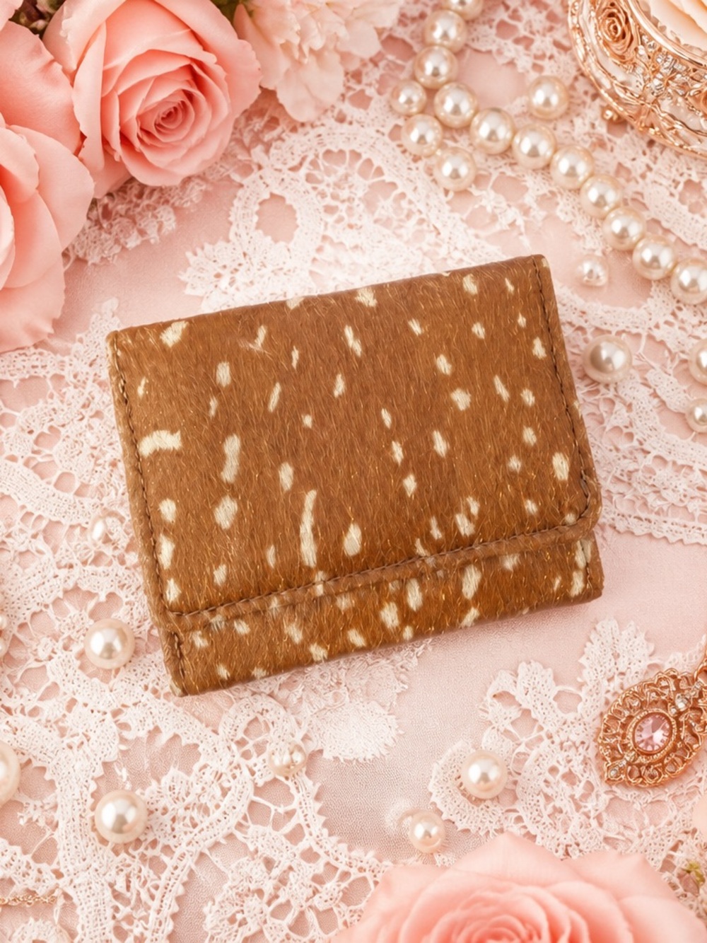 No Boundaries Tan and Cream Spotted Card Wallet